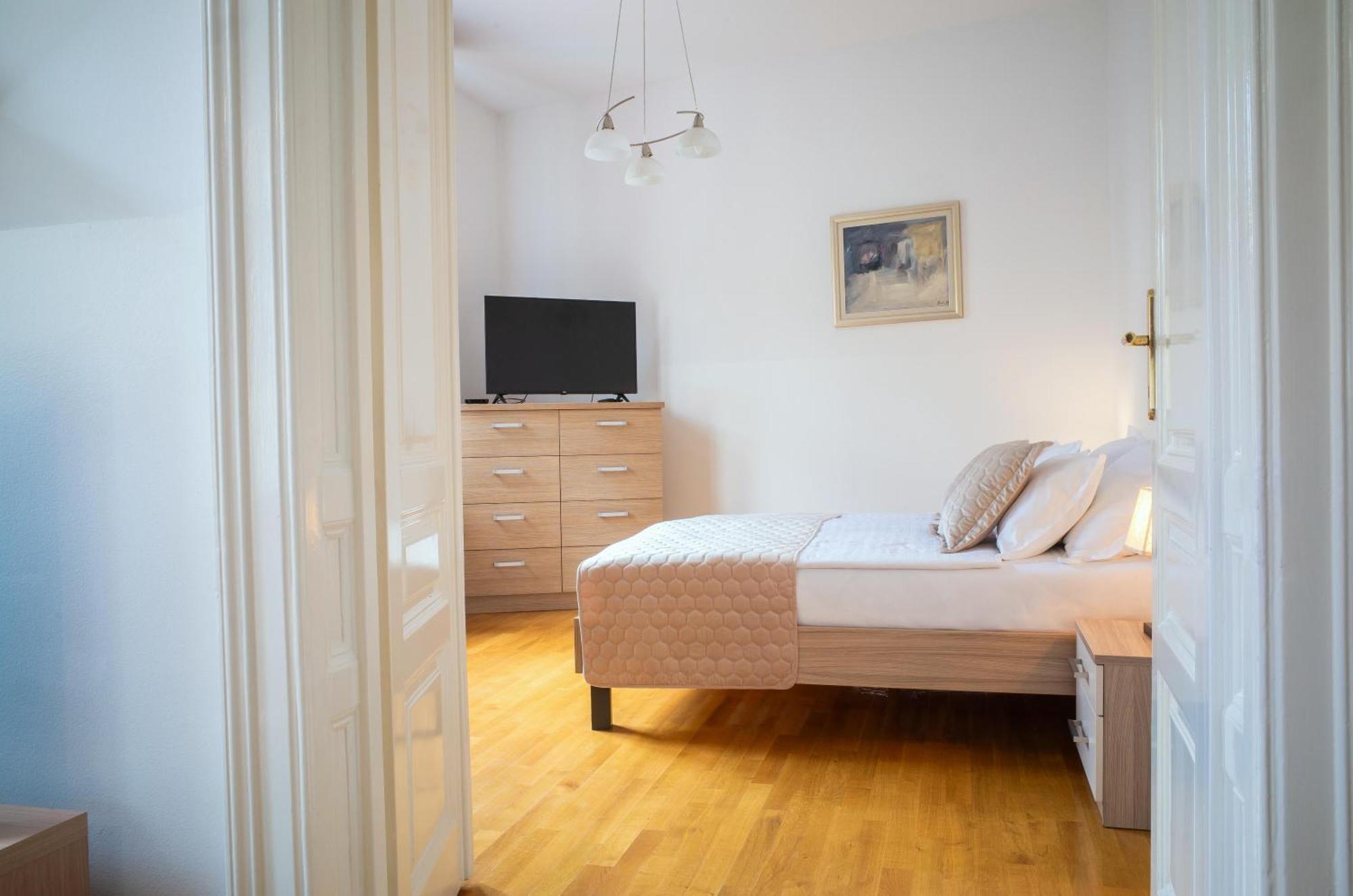 Apartment Korina - City Center Zagreb Exteriör bild